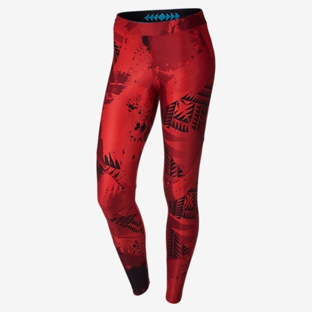 NIKE N7 Perseverance Tight, Size Medium